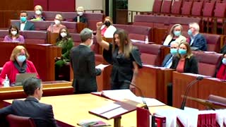 Indigenous Aussie senator calls Queen colonizer