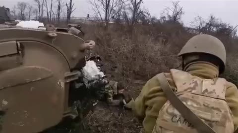 Ukrainians Advance, Taking Weapons and POWs as They Go
