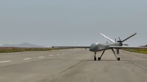 New Iranian drone 'Mohajer-10' unveiled.