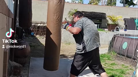 150 Pound Banana Bag Workout Part 3. Light Boxing To End Workout!