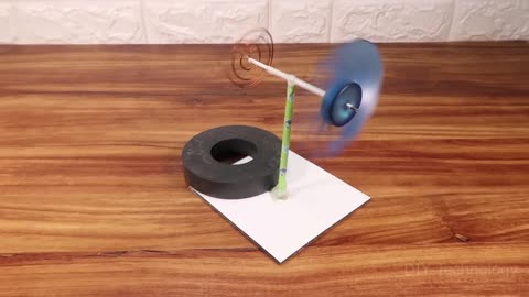 How to make a pinwheel - Perpetual Motion - Free Energy