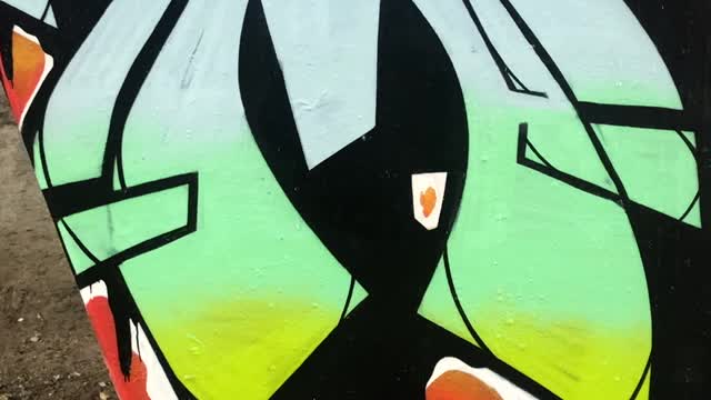 LONDON CITY GRAFFITI—URBAN ART—UK GRAFFITI