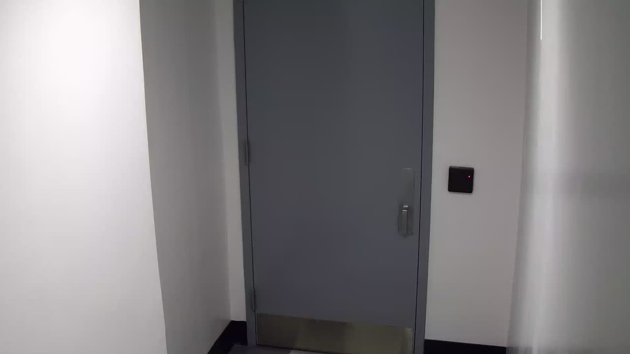 6171RHOBG2G202BStairwaySide_2021-01-05_01h00min01s620ms.mp4