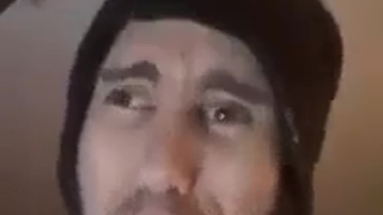 [Cyraxx Youtube 2021-10-27] I ain't gay