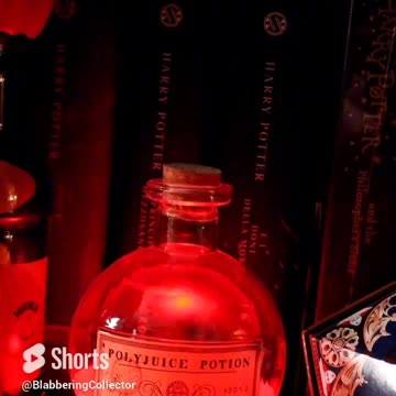 Check Out My Harry Potter Bookshelf! #wizardingworld #harrypotter #bookstagram #bookcollecting