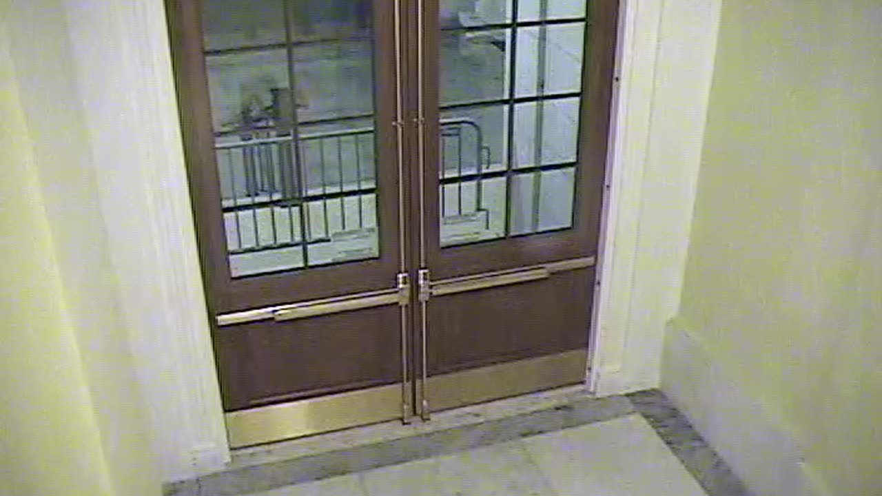 3443CHOB02CH12NRotundaExit_2021-01-05_05h00min00s867ms.mp4