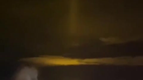 Weird yellow light seen above several Russian cities