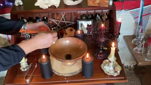 How to Relieve Stress with Witchcraft || Easy everyday Spell