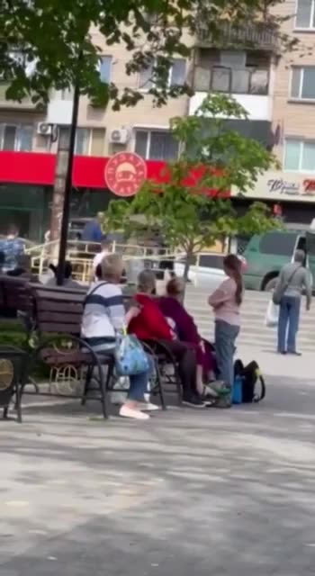 The Ukrainian Zelensky regime's TCC abductors tries to abducts a man