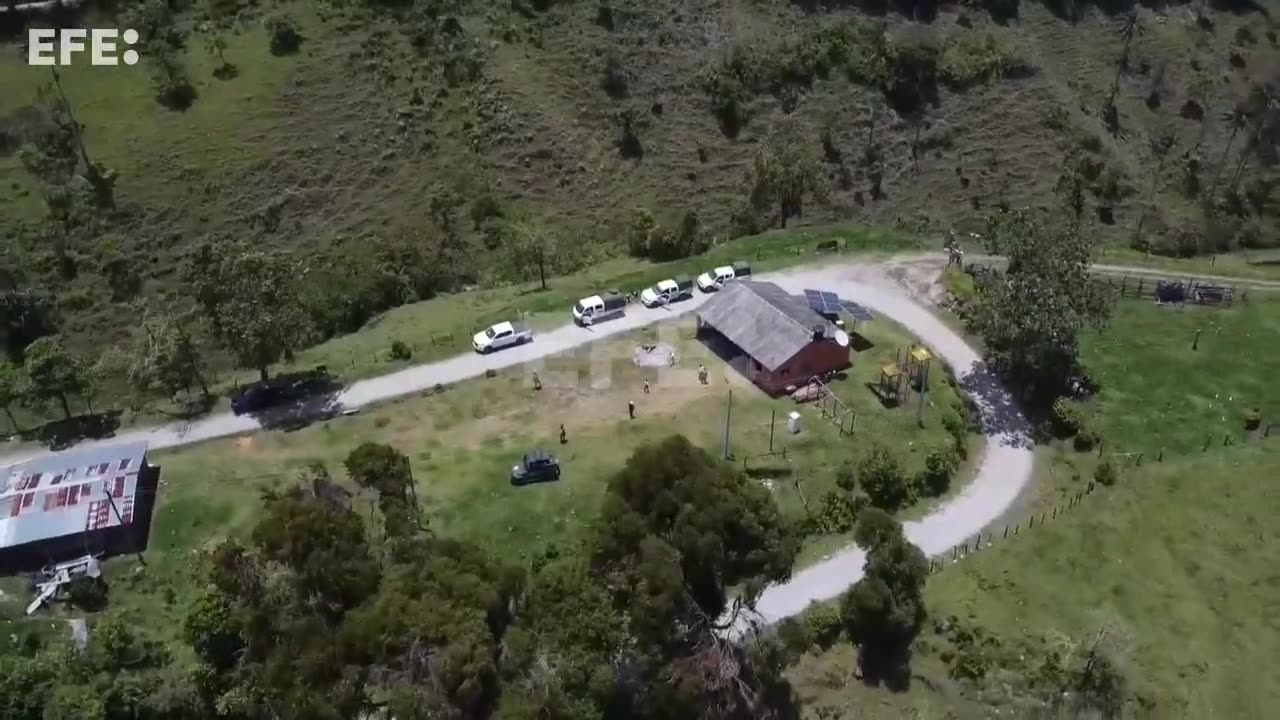 Aprender entre temblores: la peculiar escuela colombiana en el cráter del Cerro Machín