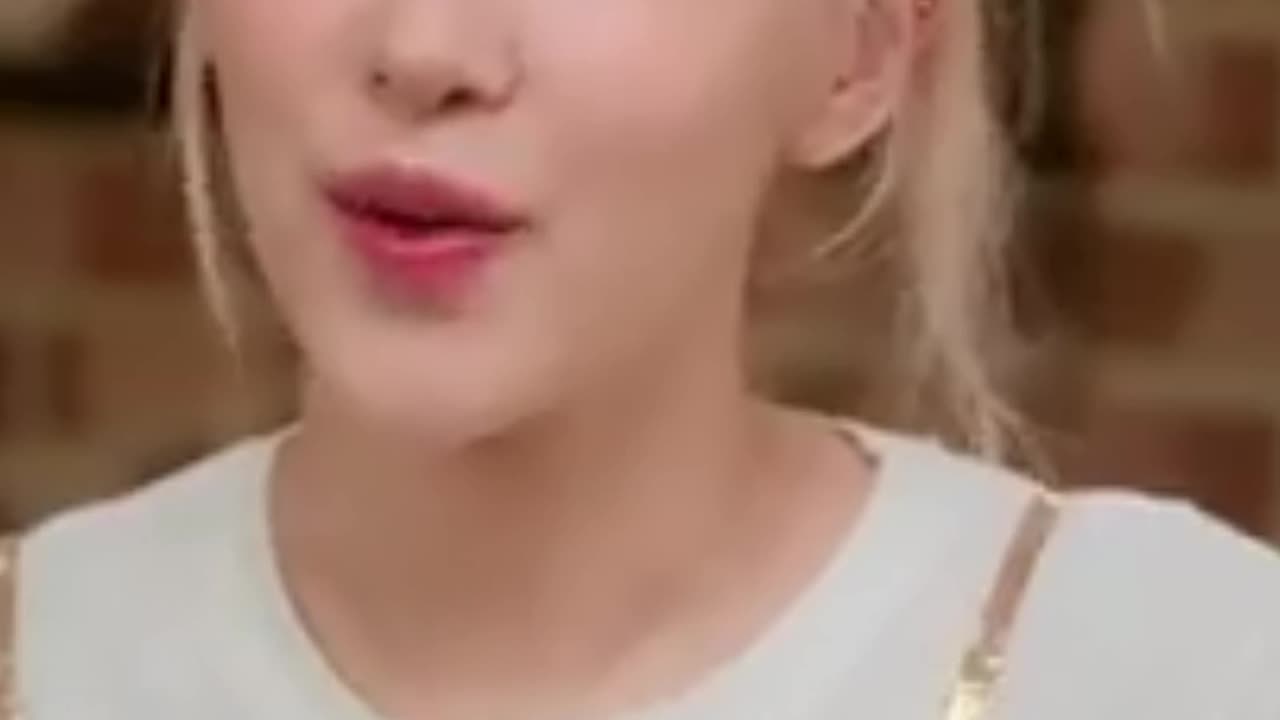 Season’s_Greetings__From_HANK___ROSÉ_To_You_[2024]_Preview