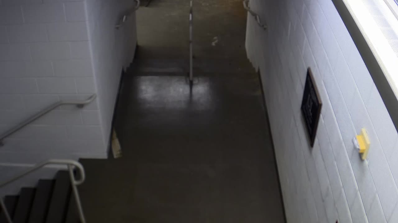 7187CVCULStair45North_2021-01-05_22h40min01s993ms.mp4