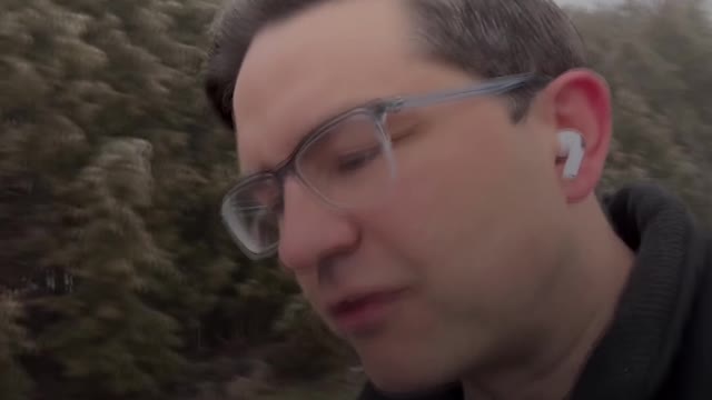Poilievre denounces people trying to cancel Peterson’s show in Ottawa