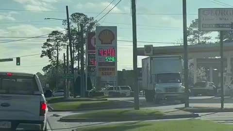 Gas Changes Twice In A Minutes Time