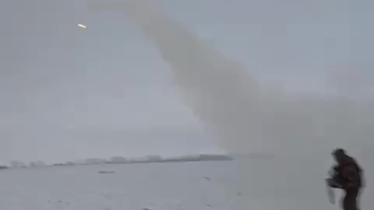 Ukrainian Shoots Down Russian Cruise Missile with Stinger