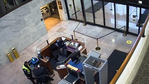 1451HSOB02ConAveDoor_2021-01-05_16h14min16s487ms.mp4