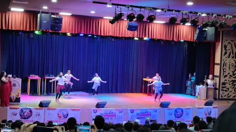 Kid dance or show
