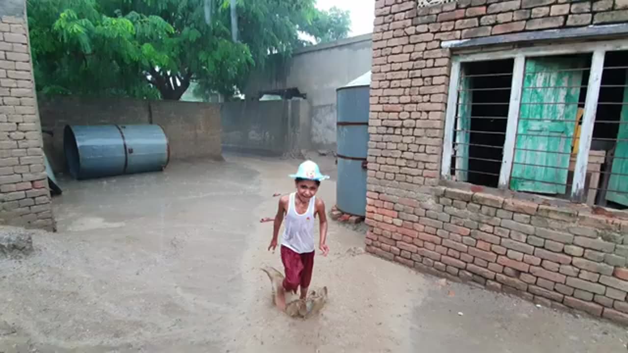 Heavy Rain In Punjab | BEAUTIFUL Village Life In Pakistan