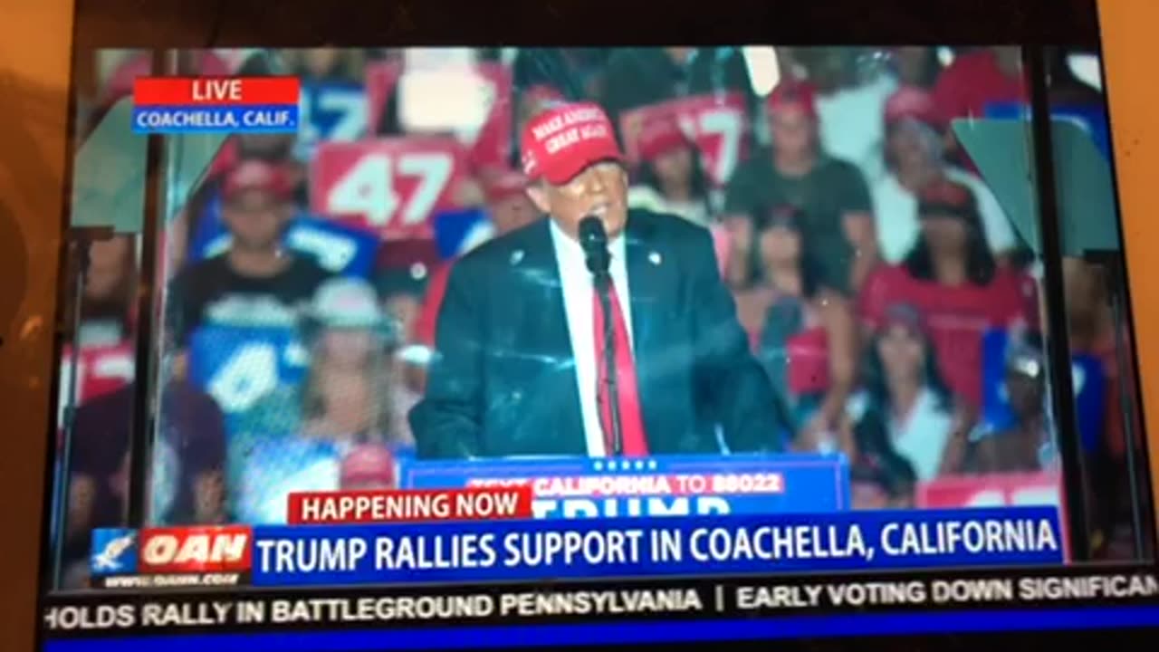 🦅 OANN Donald trump rallies crowd at Coachella California Saturday 09:25 pm