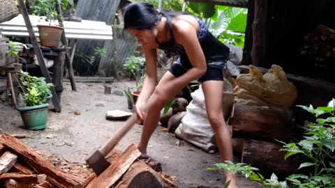 My Simple Life in the Mountain(Chopping Firewoods)