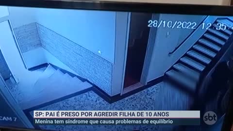 Homem é preso após ser flagrado agredindo filha com síndrome | Primeiro Impacto