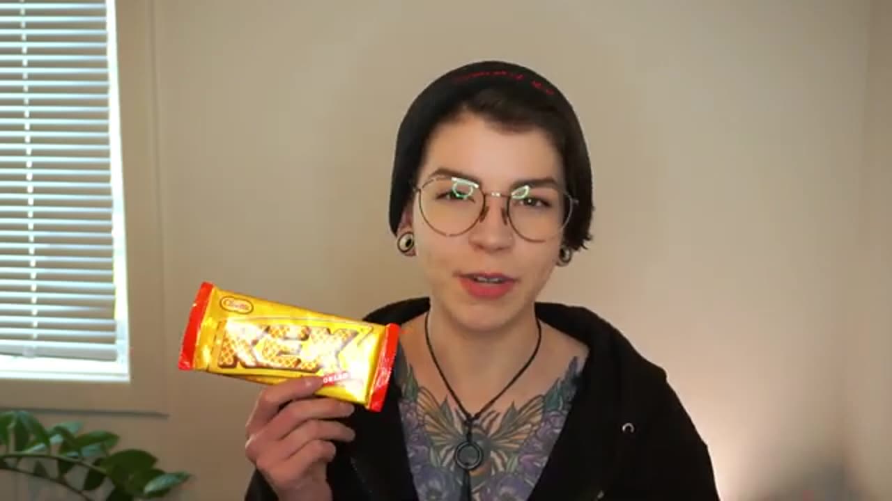 Aussie Tries Swedish Sweets for the First Time (salty sweets!) 🇸🇪