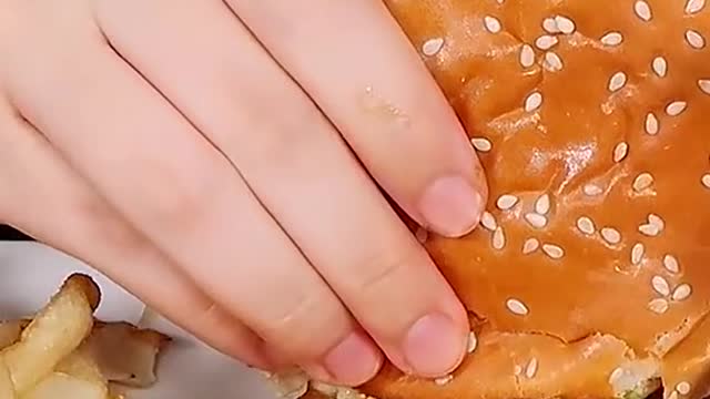 Mcdonald Hamburger Chicken Nuggets French Fries #zoeyasmr #zoeymukbang #bigbites #mukbang #asmr #foo