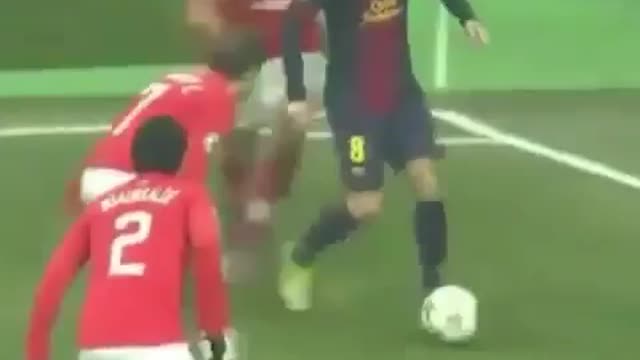 Con esta clase elude Iniesta a los jugadores del Spartak Moscú