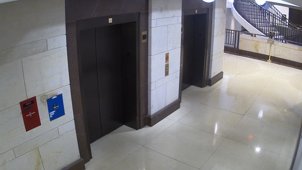 7050CVCLLElevator24-25Lobby_2021-01-06_07h15min17s813ms.mp4