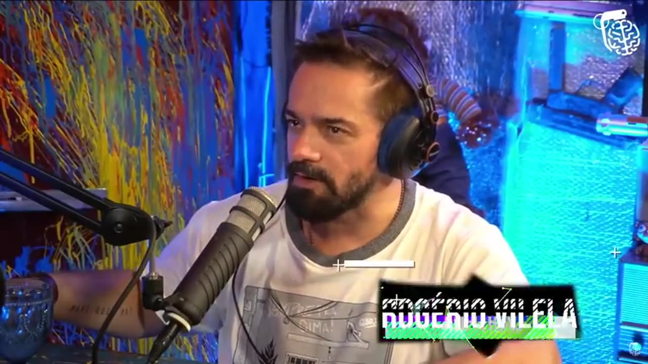 A ORIGEM DO A CULPA É DA CARLOTA - BRUNA LOUISE Cortes do Inteligência Ltda.