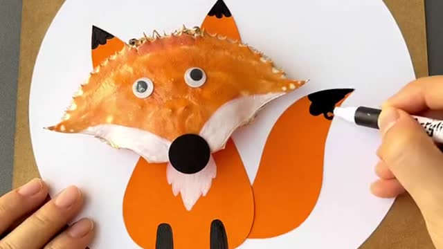 Make a fox animal from crab shells