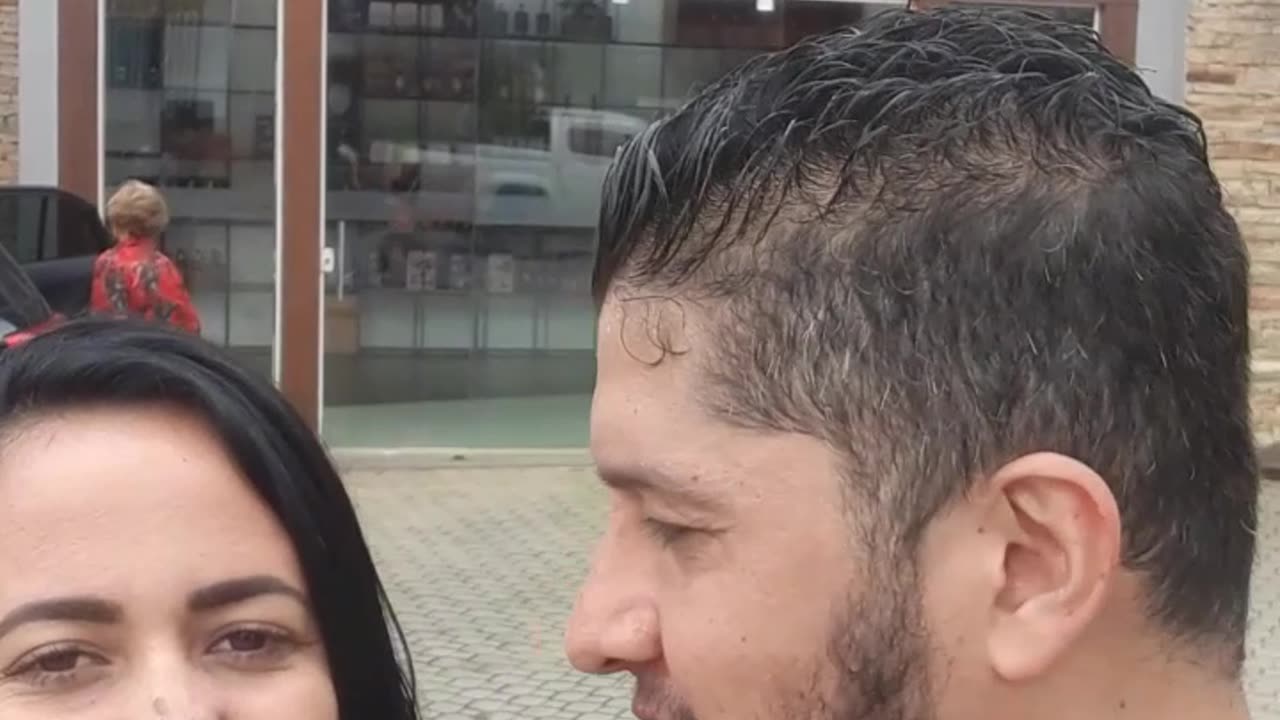 BEBENDO VINHO EM SÃO ROQUE