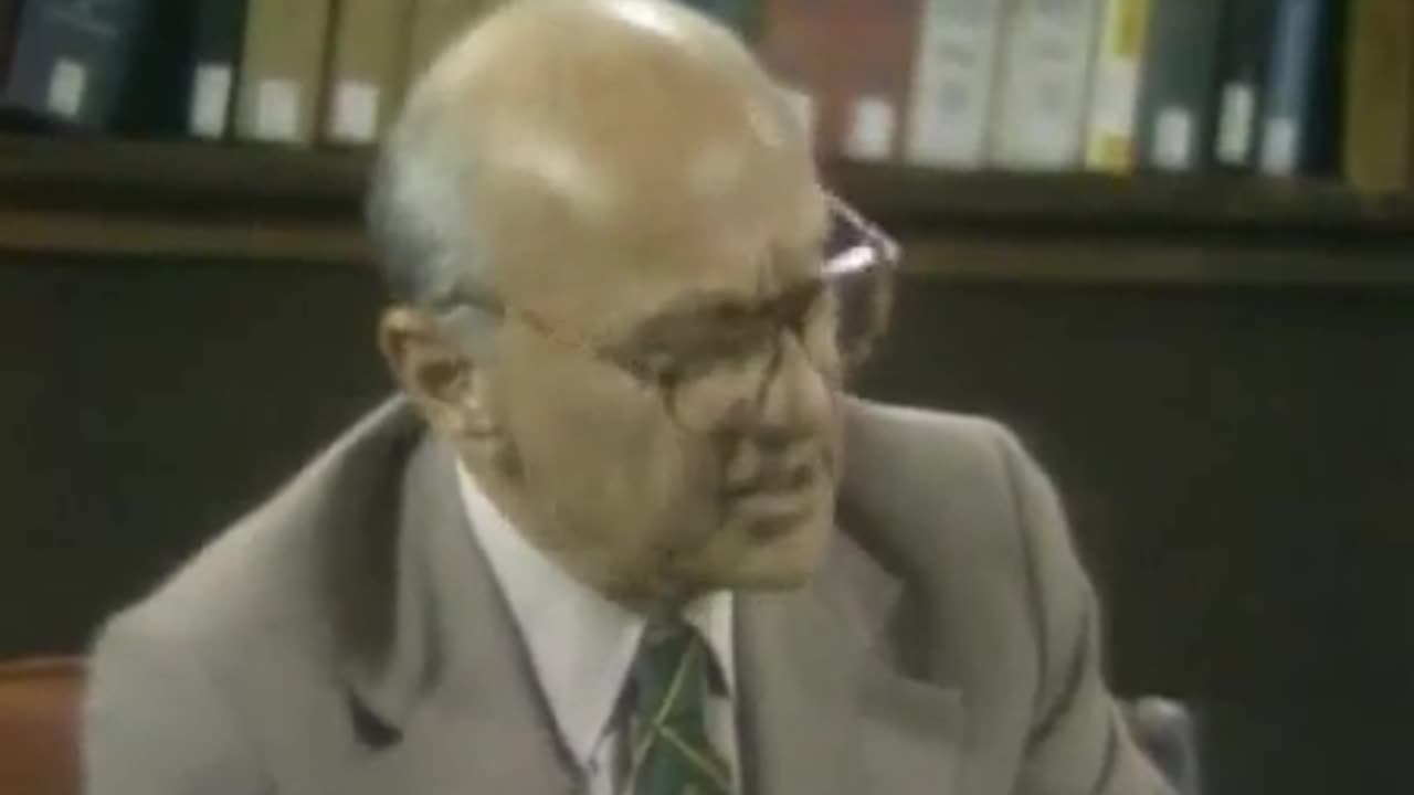 Ep. 8 - Who Protects the Worker [5_7]. Milton Friedman's Free to Choose (1980)