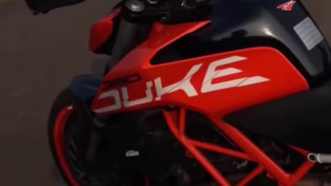 Duke 390