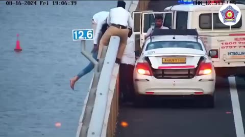 Brave efforts by Cops
