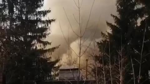 In Chernihiv, regional department of the Ukrainian intelligence agency SBU is on fire.