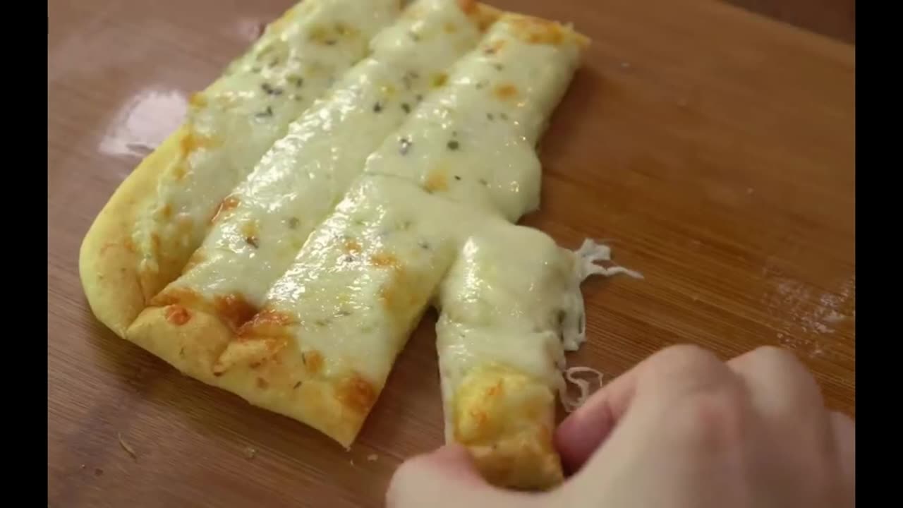 Cheese Garlic Bread with Honey Dip :: Cheesy Garlic Finger