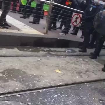 Victoria Police Shoot Non Lethal Rounds at Peaceful Protesters (Aug. 21, 2021)
