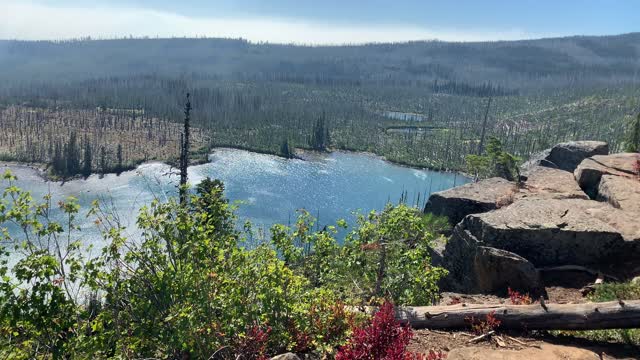 Central Oregon - Mount Jefferson Wilderness - Magnificent Lookout of Radiant Wasco Lake - 4K