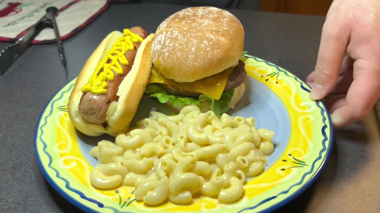 How To Make Spagosi's Homemade Burger Like A Boss