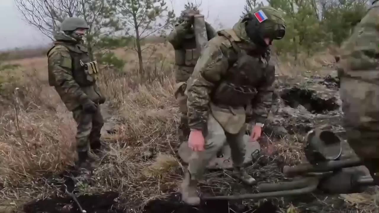 Crews of roaming Sani mortars performing fire missions