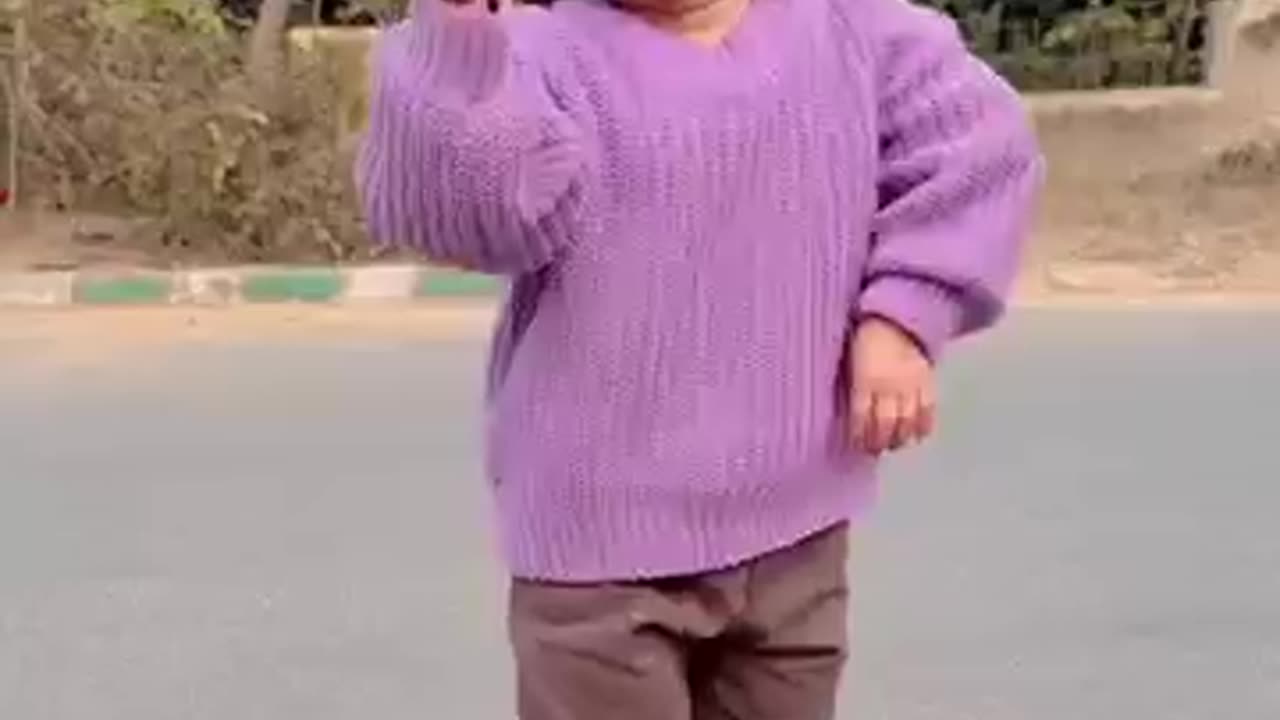Gol Gol 🌏 #viral #youtubeshorts #shorts #aapkidishu #cute