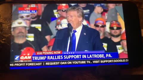 🦅 OANN president Donald Trump welcomes Pittsburgh Steelers players onstage Saturday