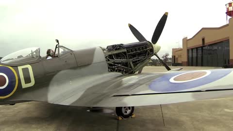 Spitfire MK XVI - First Engine Run in 17 Years!