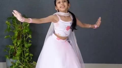 Beautiful this Girl showing her talent to all