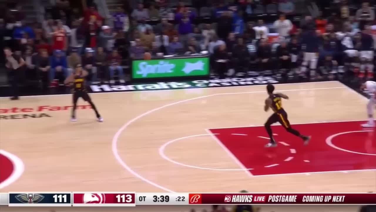 LARRY NANCE BLEW A WIDE OPEN LAYUP! NO WAY! ENTIRE BENCH IN DISBELIEF!