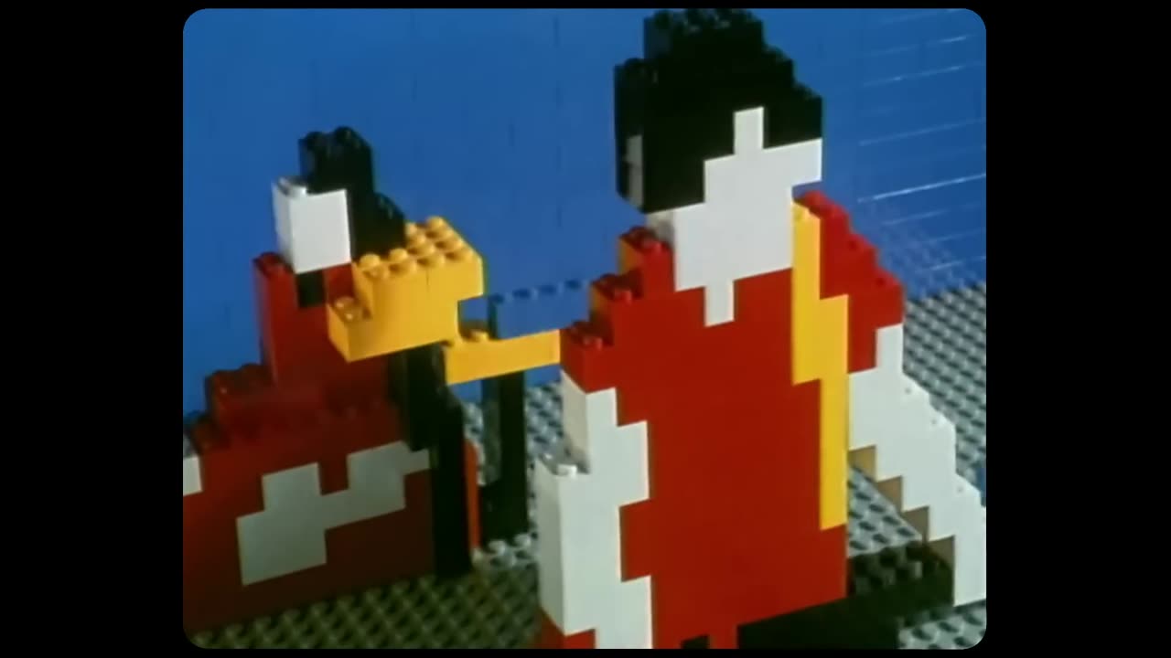 The White Stripes - Fell In Love With A Girl (Official Music Video)