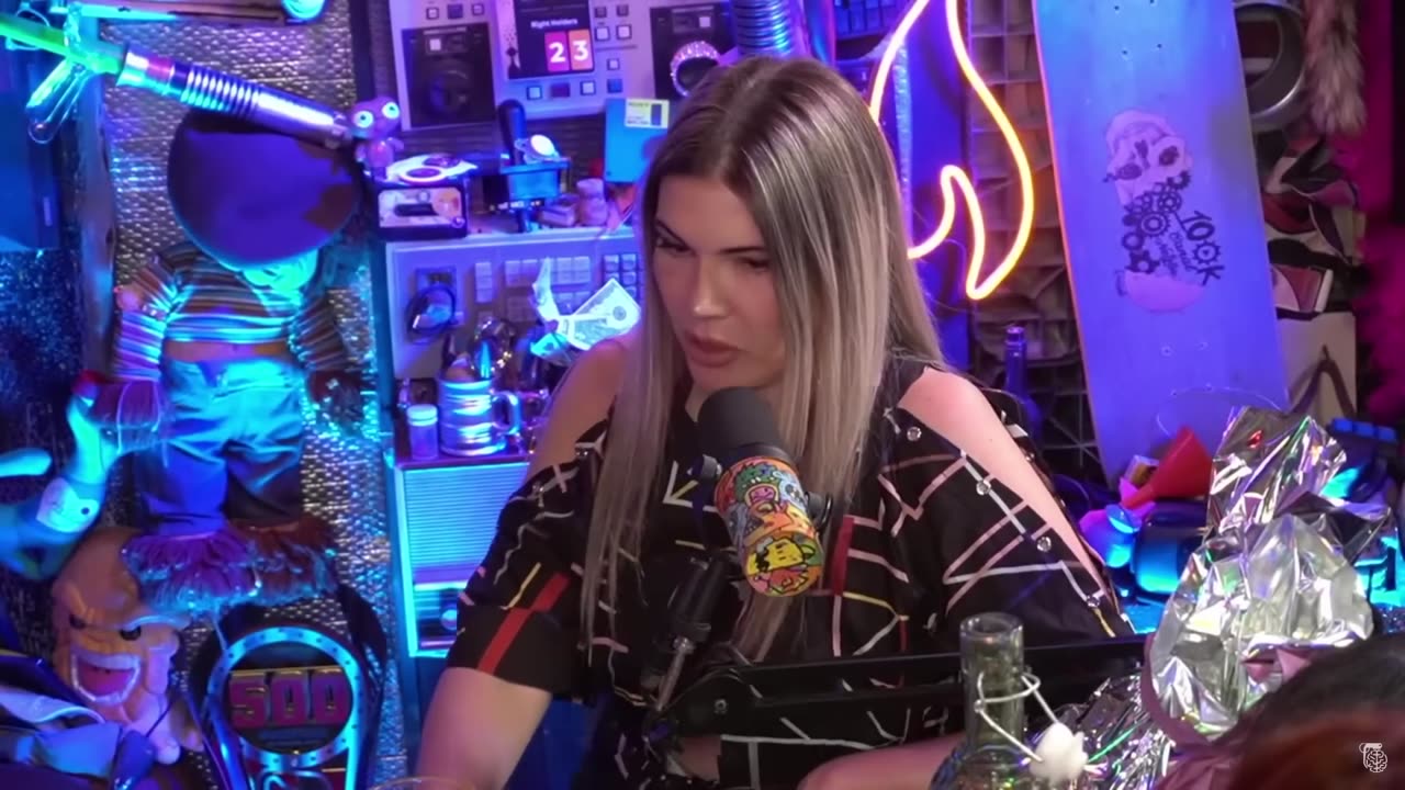 O que FAZ um HOMEM se TORNAR RED PILL - VANESSA DE OLIVEIRA, BRUNA VOLPI E THIAGO OLIVEIRA