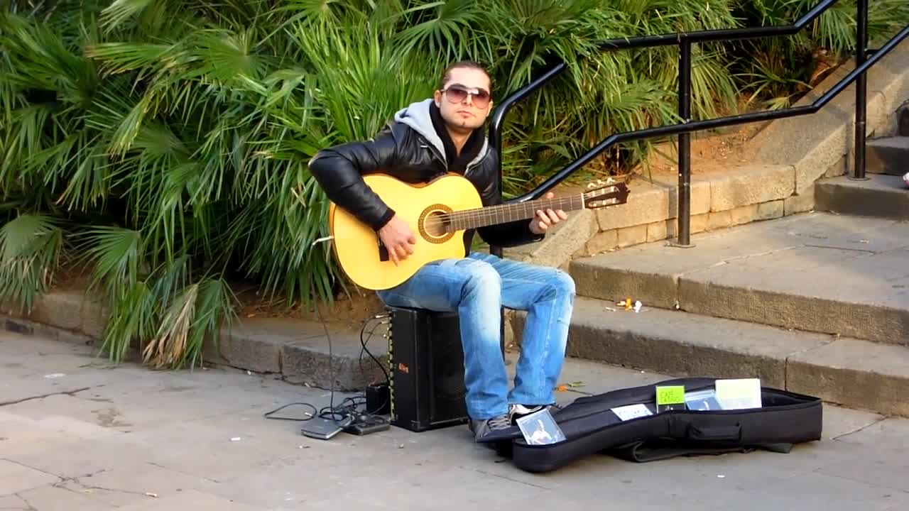 Spanish Guitar - Barcelona Street Performer