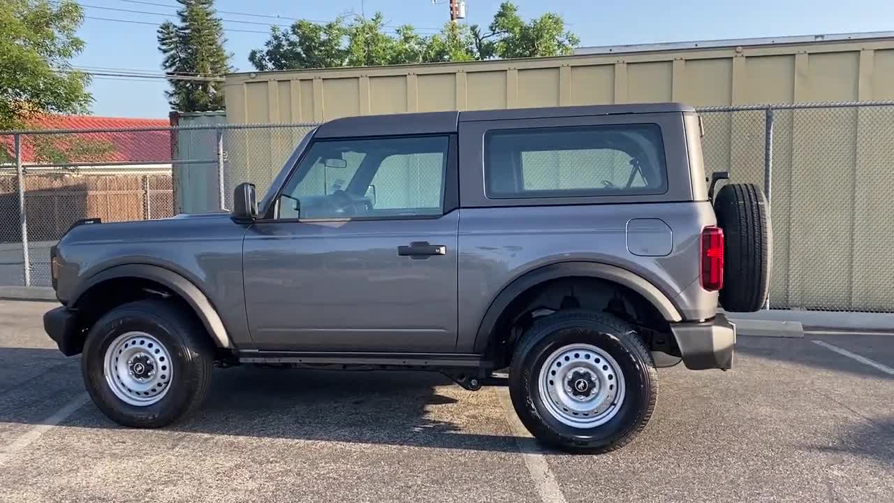 2022 Ford Bronco Base - Should you buy the base package?